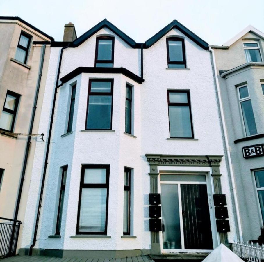 4 Golf Terrace - Portrush By The Sea Apartment Bagian luar foto
