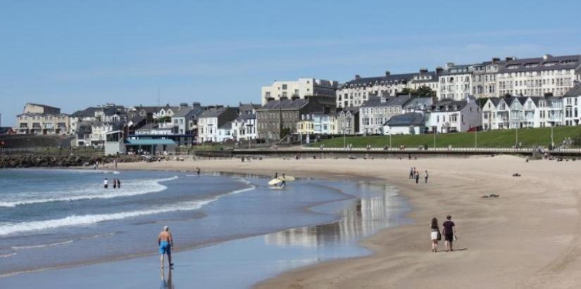 4 Golf Terrace - Portrush By The Sea Apartment Bagian luar foto