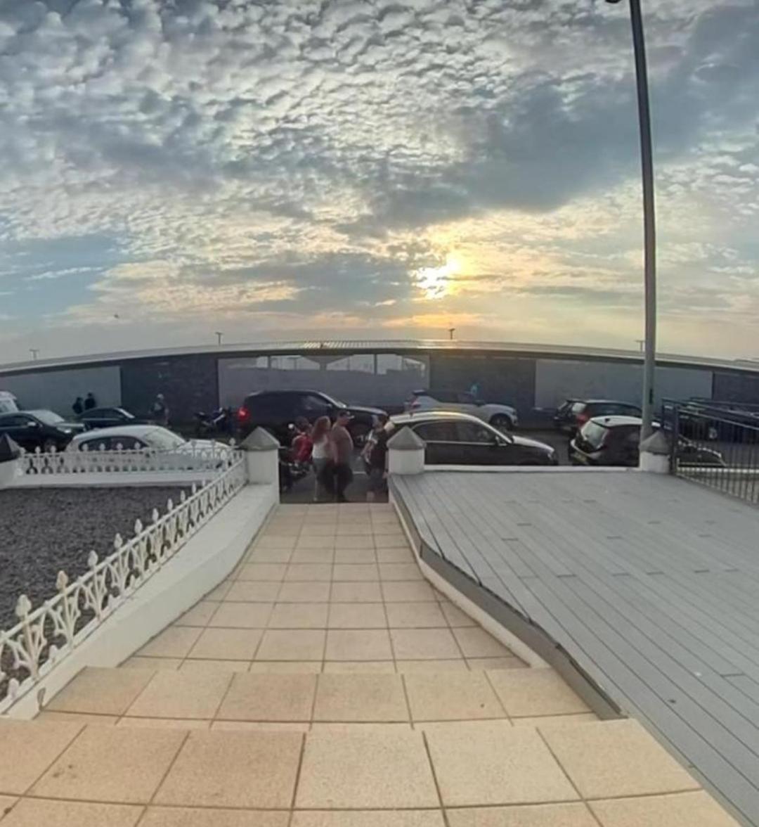 4 Golf Terrace - Portrush By The Sea Apartment Bagian luar foto